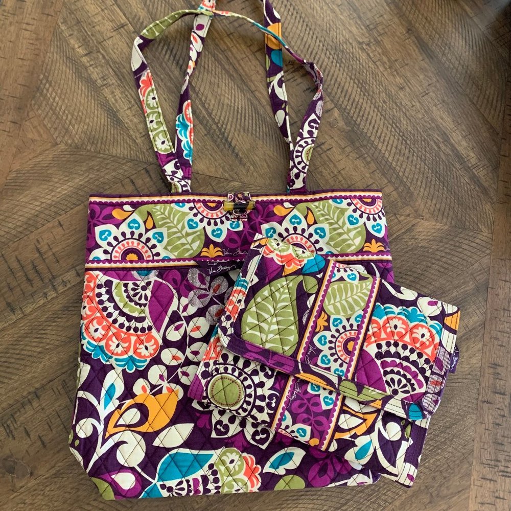Vera Bradley Travel Organizer and Tote Set